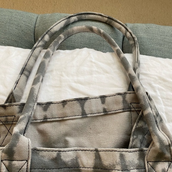 [NWT] Alo Grey Tie-Dye Tote - Picture 3 of 8